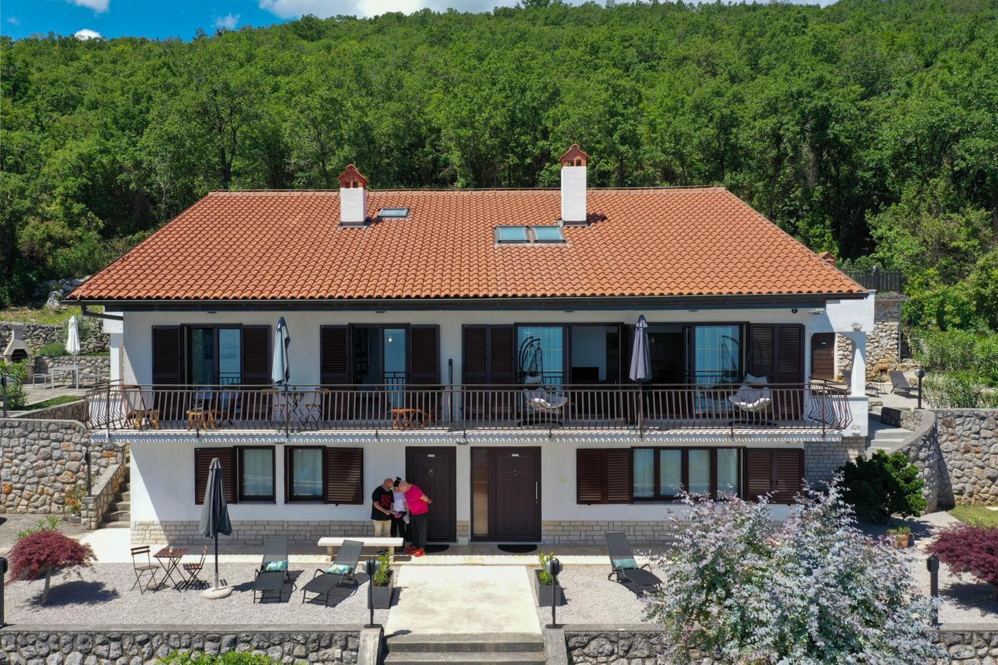 Apartments Near The Beach, With Terraces And Seaview At House B. Moscenicka Draga Bagian luar foto